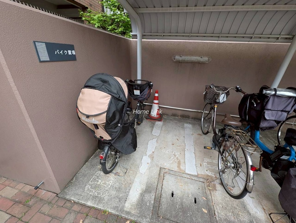 西台パーク・ホームズ　駐輪場